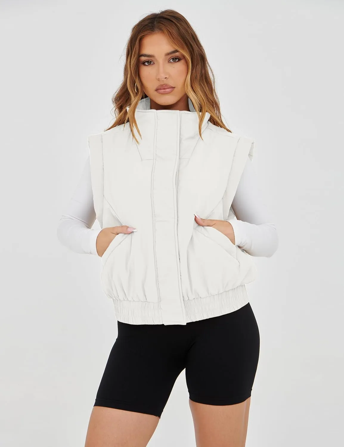 Lviefent Womens Puffer Vest Cropped Lightweight Button Down Quilted Vest Sleeveless Padded Gilet Coat with Pockets