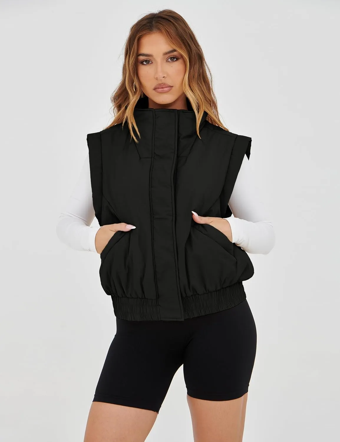 Lviefent Womens Puffer Vest Cropped Lightweight Button Down Quilted Vest Sleeveless Padded Gilet Coat with Pockets