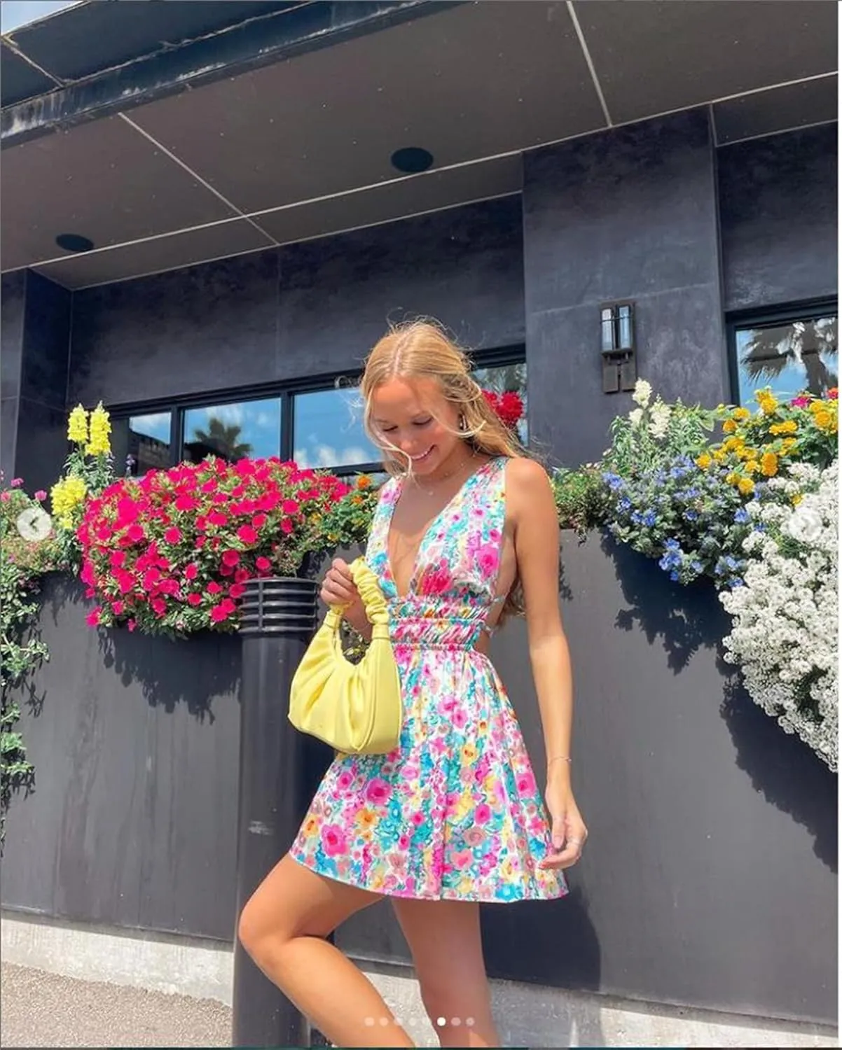 Women Ruffle Hem Mini Dress Y2k Halter Irregular Floral Tassel Dress LowCut Bodycon Mini Dress Party Streetwear