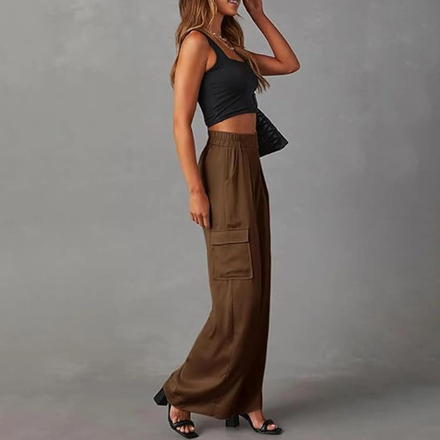 Women's Baggy Cargo Pants Wide Leg Elastic Waist Multi Pockets Straight Leg Pants Loose Comfy Streetwear Patchwork Trousers