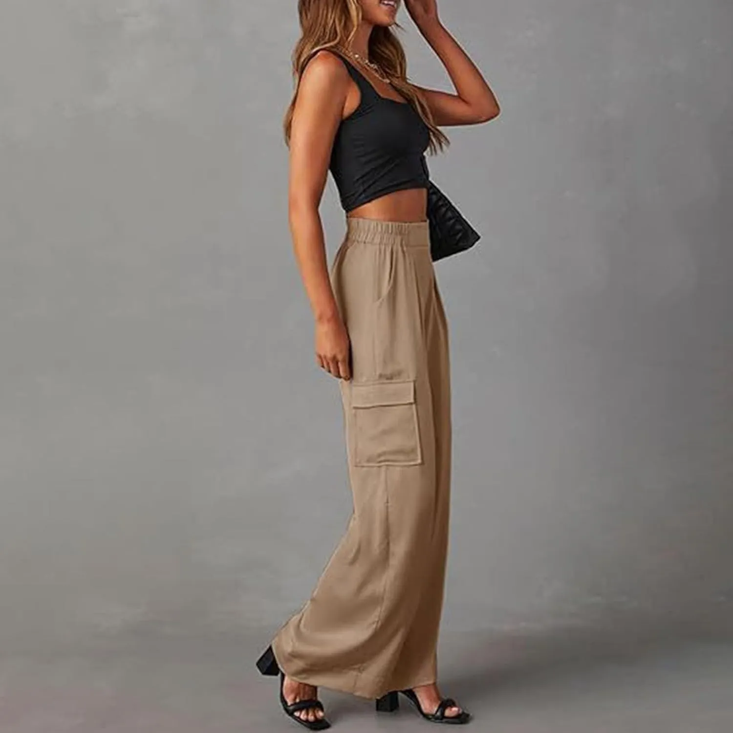 Women's Baggy Cargo Pants Wide Leg Elastic Waist Multi Pockets Straight Leg Pants Loose Comfy Streetwear Patchwork Trousers