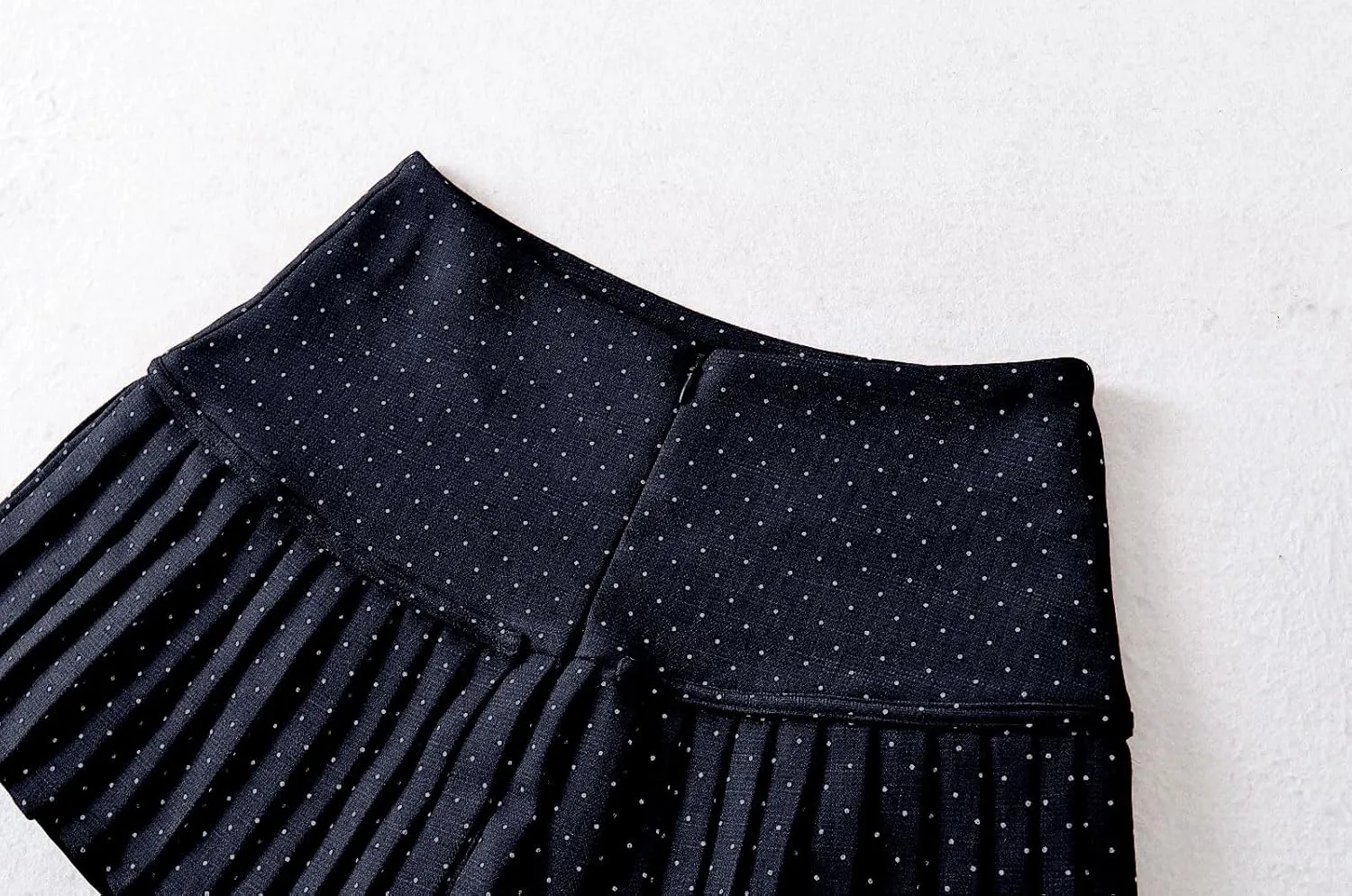 Women's Polka Dot High-Waisted Pleated A-Line Mini Skirt with Lined Shorts
